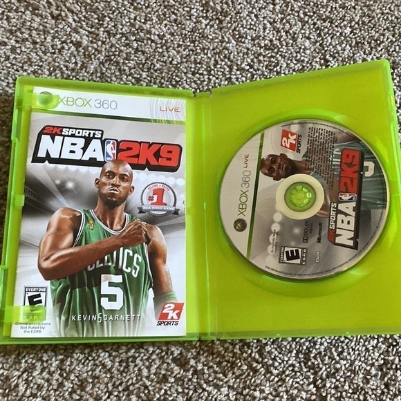 Xbox 360 NBA 2K9 Video Game - Picture 3 of 4